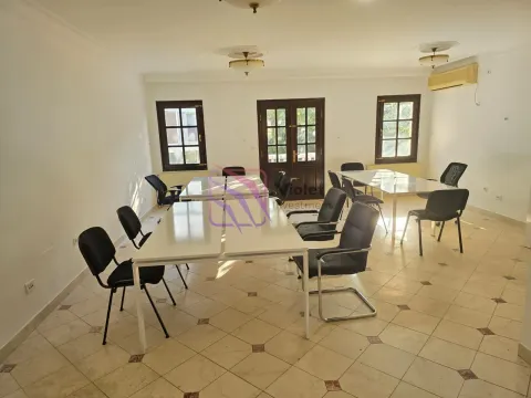 Rent, office space, 140m², Centar, Podgorica - image 1