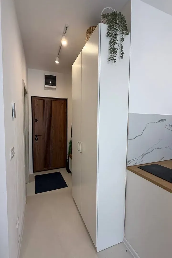 Izdavanje, jednosoban stan, 24m², Lazi, Budva