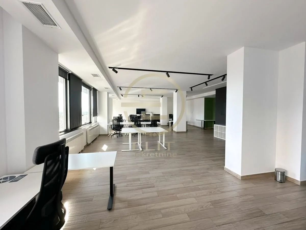 Rent, office space, 312m², Bulevar Oslobodjenja, Novi Sad Sve Podlokacije