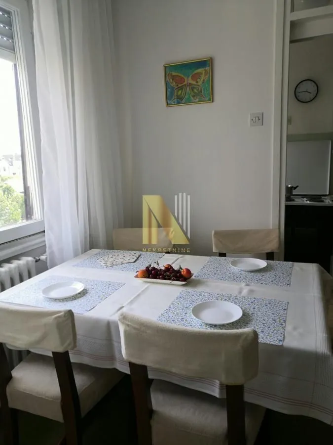 Izdavanje, dvosoban stan, 51m², Bulevar Oslobodjenja, Novi Sad Sve Podlokacije
