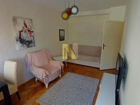 Stan in Bulevar Oslobodjenja