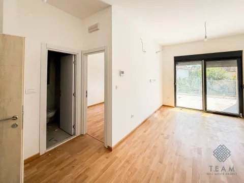 Prodaja, jednosoban stan, 38m², Donja Gorica, Podgorica - image 2