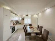 Prodaja, kuća, 296m², Donja Gorica, Podgorica - image 4