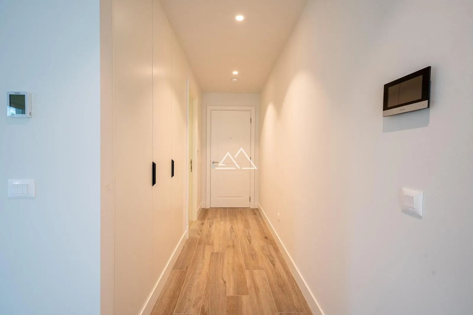 Prodaja, jednosoban stan, 65m², Luštica Bay, Tivat