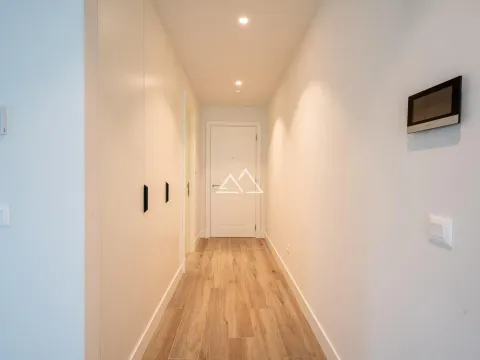 Prodaja, jednosoban stan, 65m², Luštica Bay, Tivat - image 9