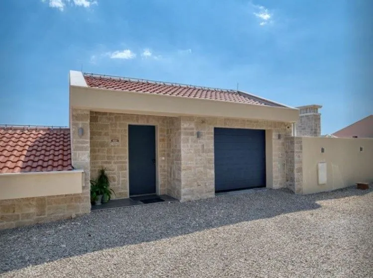 Prodaja, kuća, 330m², Podi, Herceg Novi