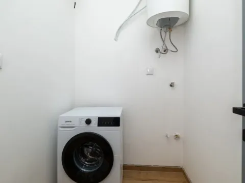 Izdavanje, kuća, 140m², Donja Gorica, Podgorica - image 15