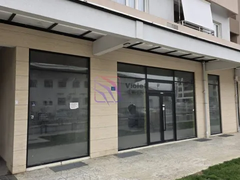 Rent, office space, 165m², Central Point, Podgorica - image 1