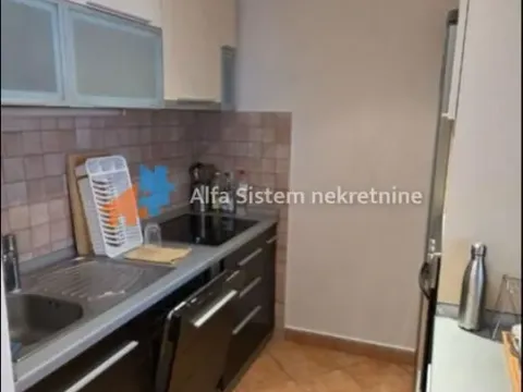 Rent, four bedroom apartment, 160m², Vračar Centar, Vračar Sve Podlokacije - image 12