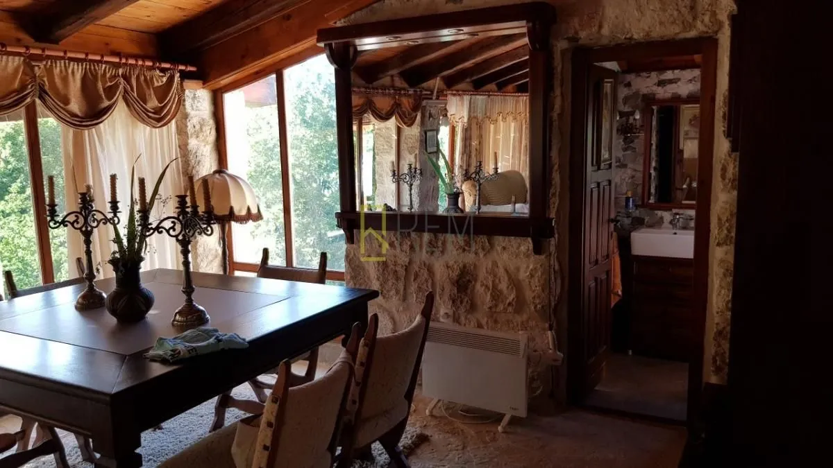 Prodaja, kuća, 178m², Rijeka Crnojevića, Cetinje