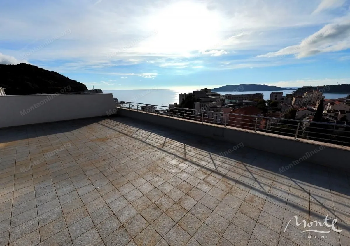 Sale, three bedroom apartment, 104m², Bečići, Budva