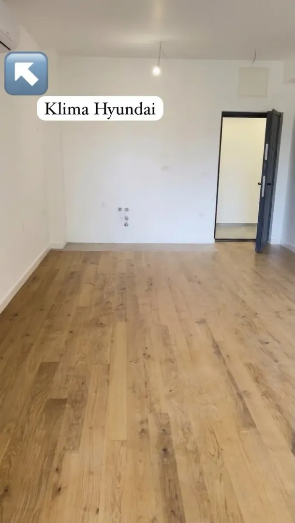 Prodaja, jednosoban stan, 54m², Centar, Bar