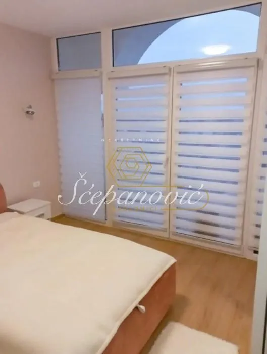 Prodaja, dvosoban stan, 39m², Žitni trg, Zrenjanin
