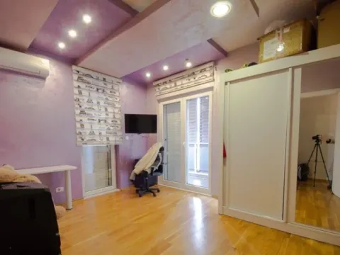 Prodaja, trosoban stan, 140m², Podgorica, Crna Gora - image 2