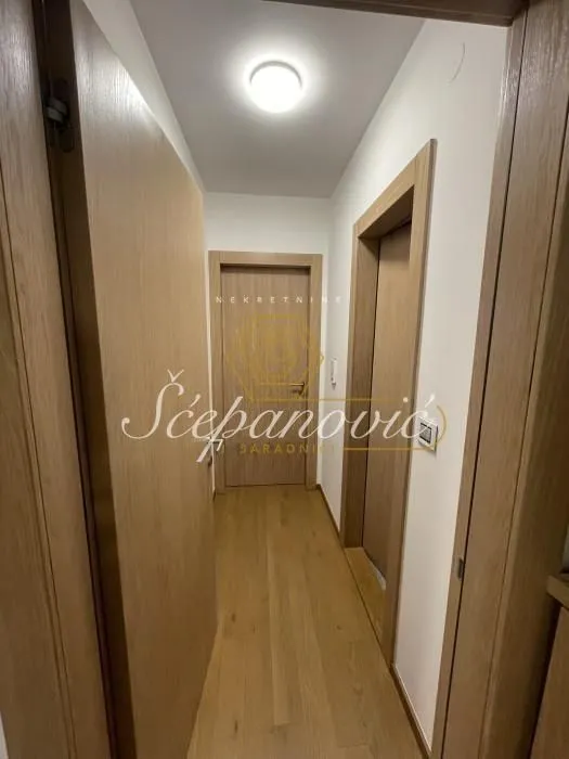 Prodaja, četvorosoban stan, 111m², Bulevar Evrope, Novi Sad Sve Podlokacije
