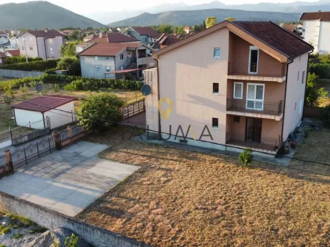 Prodaja, kuća, 460m², Donja Gorica, Podgorica - image 3
