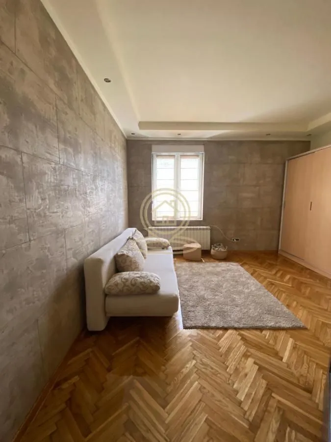 Rent, three bedroom apartment, 75m², Vračar Hram, Vračar Sve Podlokacije