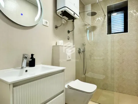 Izdavanje, kuća, 65m², Momišići, Podgorica - image 10