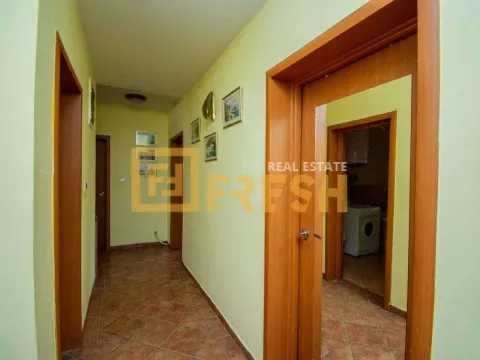 Prodaja, kuća, 180m², Donja Gorica, Podgorica - image 16