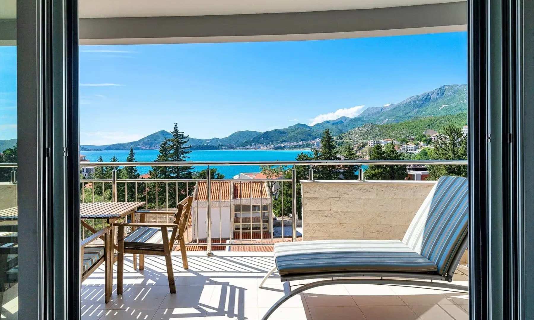 Prodaja, jednosoban stan, 75m², Pržno, Budva