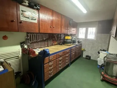 Prodaja, kuća, 300m², Ćuprija, Srbija - image 19