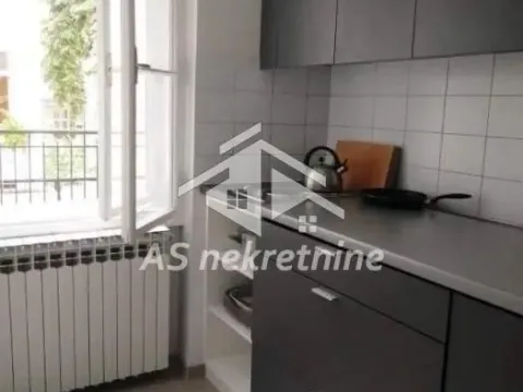 Izdavanje, trosoban stan, 95m², Stari Grad, Beograd - image 4