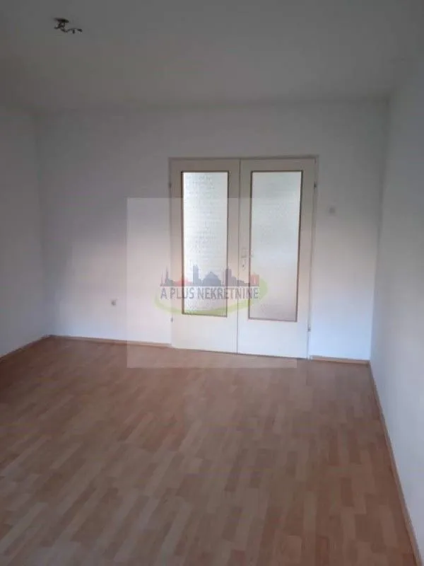 Prodaja, dvosoban stan, 62m², Centar, Subotica