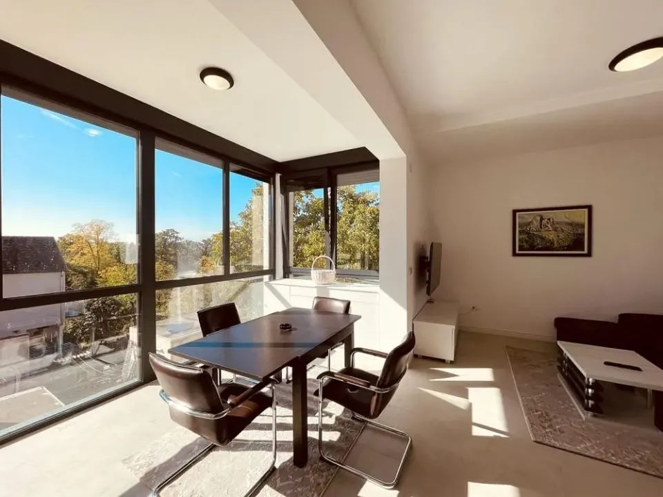 Rent, three bedroom apartment, 93m², Savski Venac, Beograd