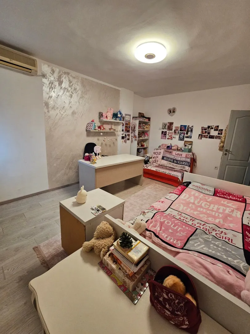 Rent, three bedroom apartment, 100m², Pejton, Podgorica