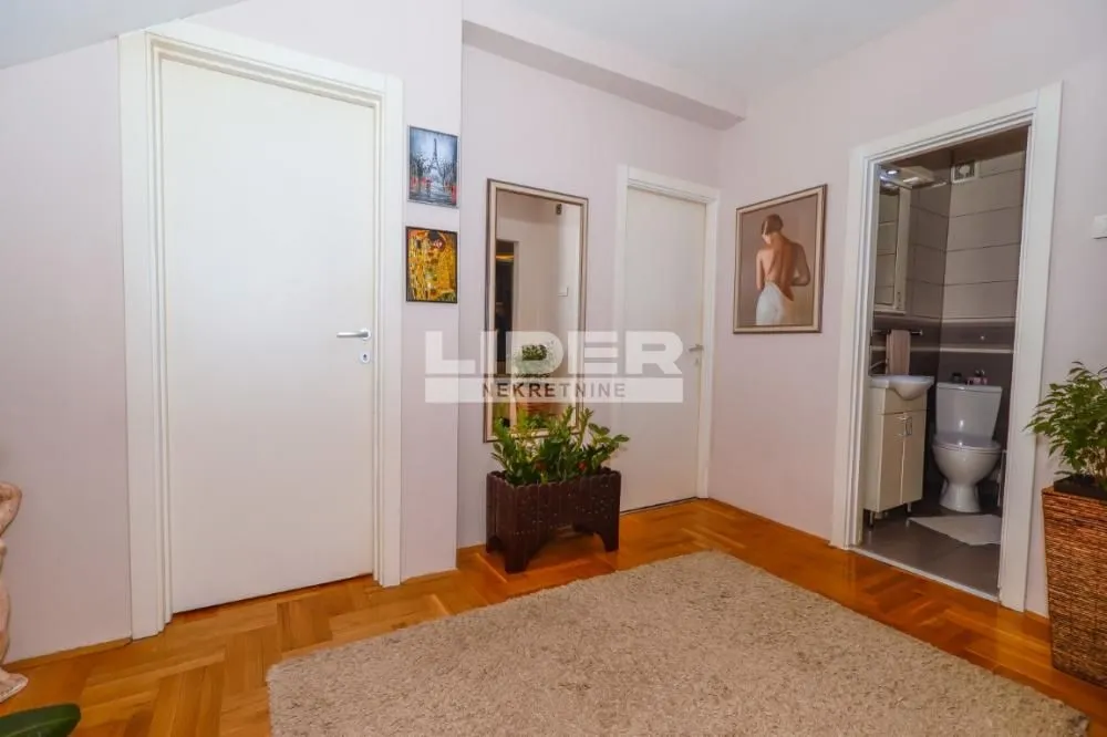 Sale, apartment, 95m², Železnik, Beograd