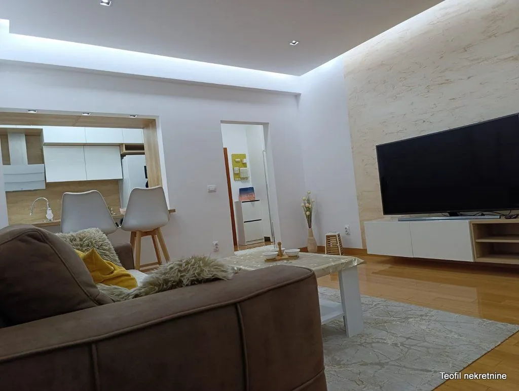 Sale, two bedroom apartment, 50m², Severni Bulevar, Zvezdara Sve Podlokacije