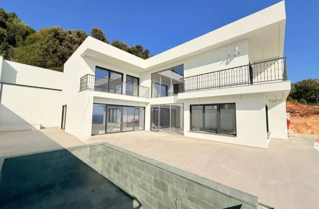 Prodaja, kuća, 250m², Utjeha, Bar