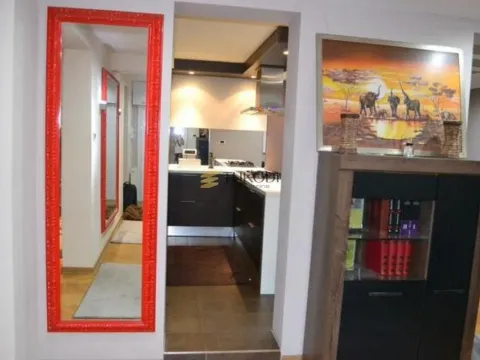 Prodaja, četvorosoban stan, 130m², Grbavica, Novi Sad Sve Podlokacije - image 4