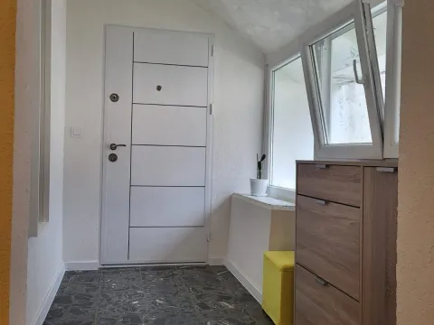 Sale, two bedroom apartment, 60m², Budva, Crna Gora - image 11