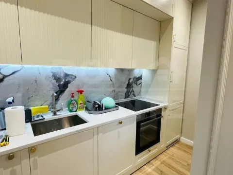 Rent, two bedroom apartment, 72m², Tivat, Crna Gora - image 5