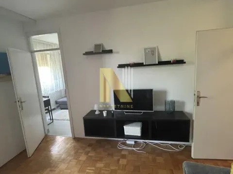 Izdavanje, dvosoban stan, 44m², Bulevar Oslobodjenja, Novi Sad Sve Podlokacije - image 3