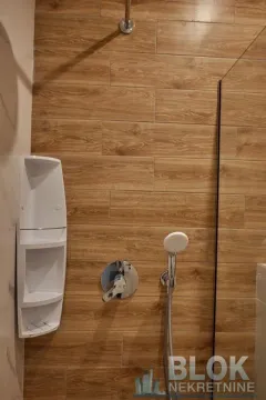 Izdavanje, trosoban stan, 106m², Preko Morače, Podgorica - image 16