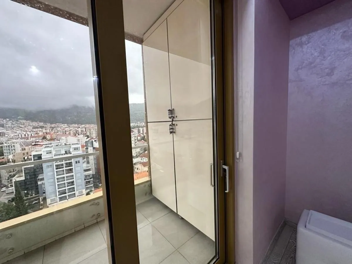 Prodaja, dvosoban stan, 162m², Budva, Crna Gora