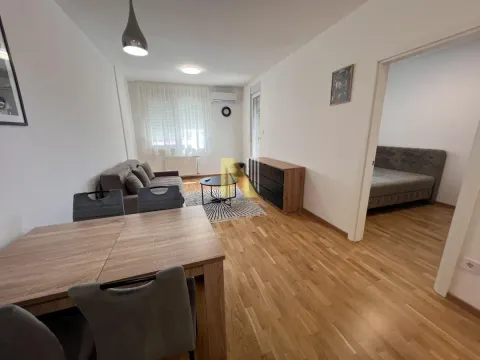 Izdavanje, jednosoban stan, 42m², Avijatičarsko naselje, Novi Sad Sve Podlokacije - image 4