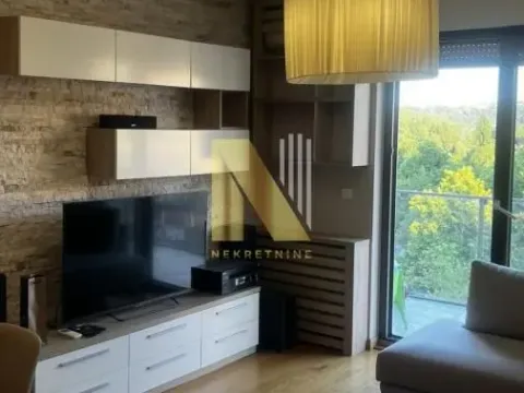 Izdavanje, trosoban stan, 85m², Liman 3, Novi Sad Sve Podlokacije - image 2