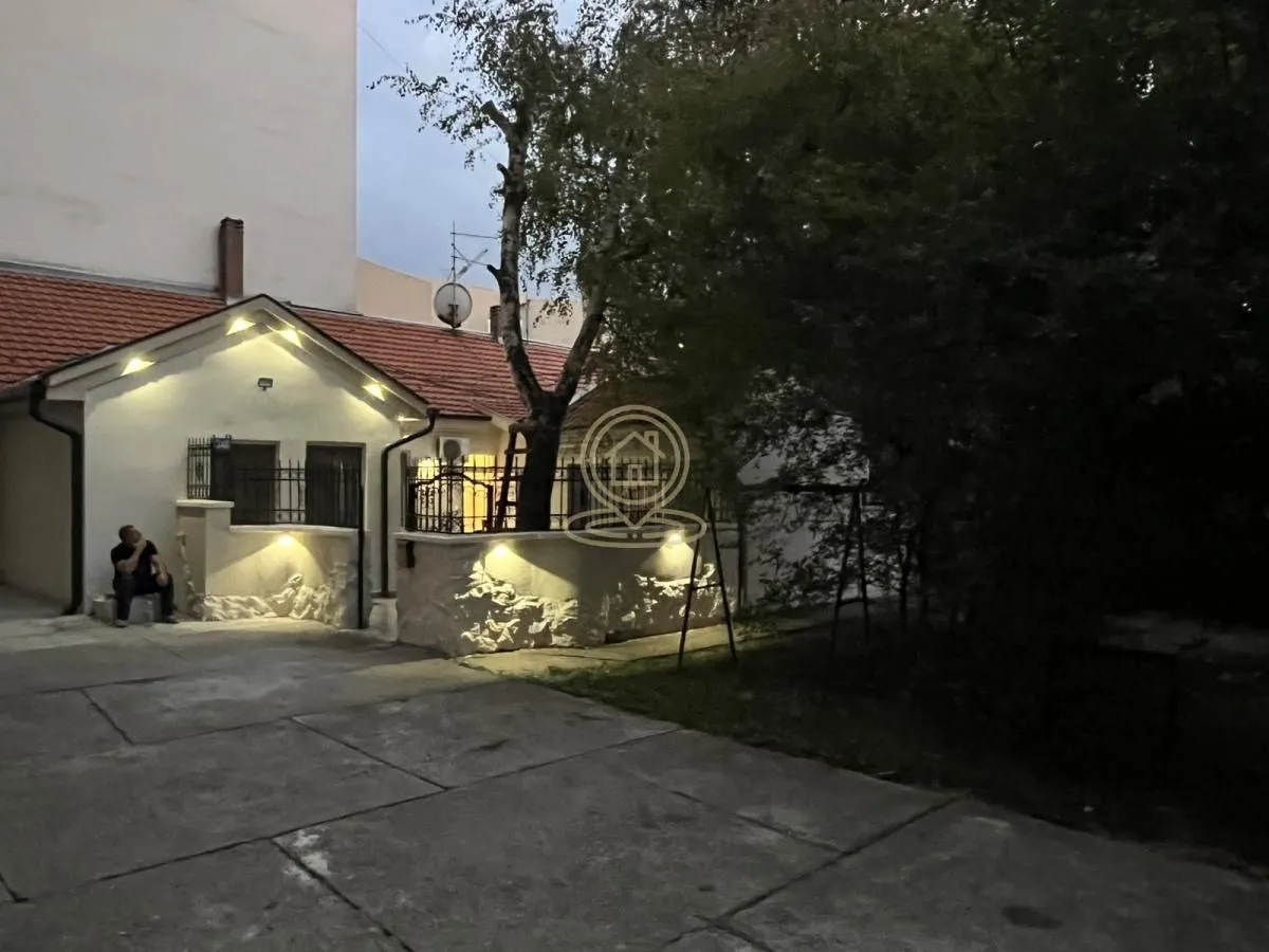 Rent, two bedroom apartment, 43m², Voždovac Sve Podlokacije, Beograd