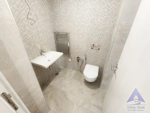 Prodaja, dvosoban stan, 144m², Škaljari, Kotor - image 5