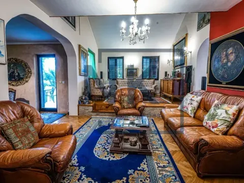 Sale, house, 280m², Ibričevina, Podgorica - image 13