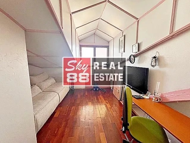 Sale, three bedroom apartment, 110m², Stari Grad, Beograd