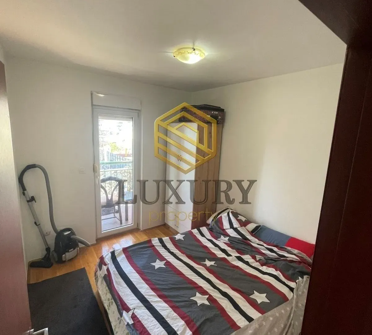 Izdavanje, jednosoban stan, 36m², 1 maj, Podgorica