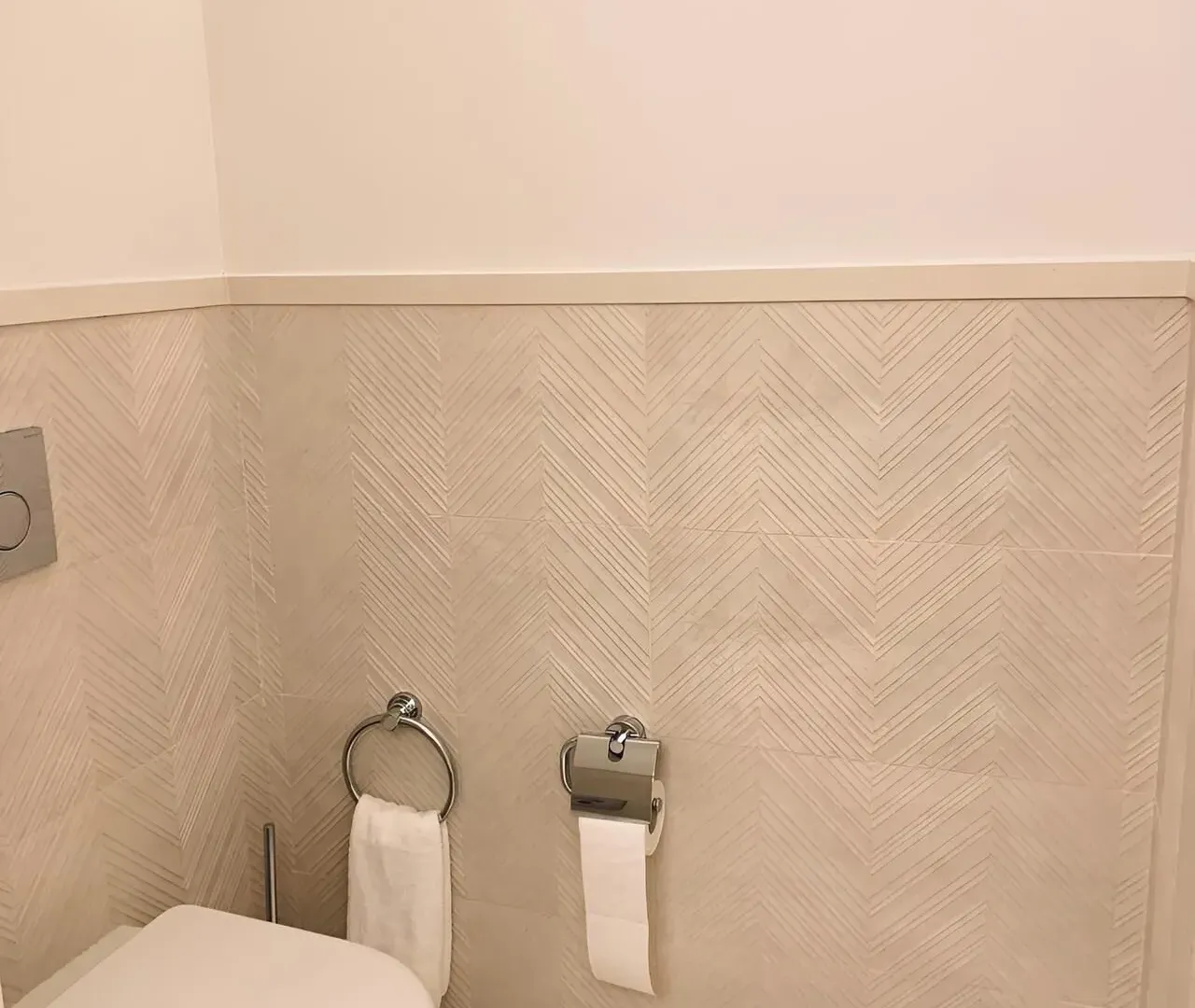 Prodaja, dvosoban stan, 185m², Tivat, Crna Gora