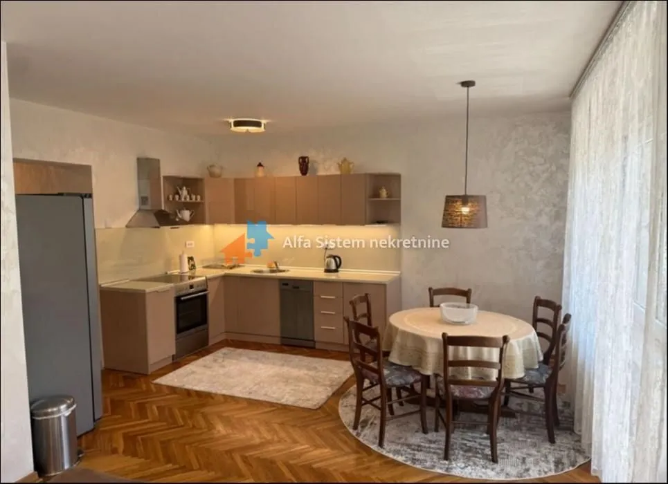 Izdavanje, dvosoban stan, 55m², Stari Grad, Beograd