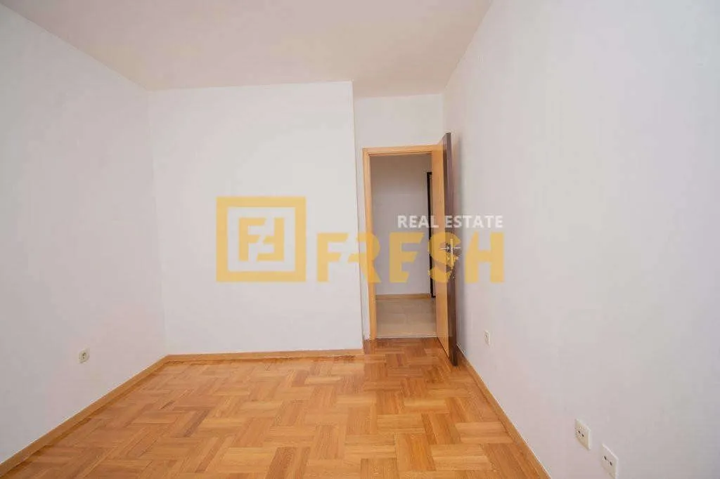 Rent, one bedroom apartment, 50m², Tuški Put, Podgorica