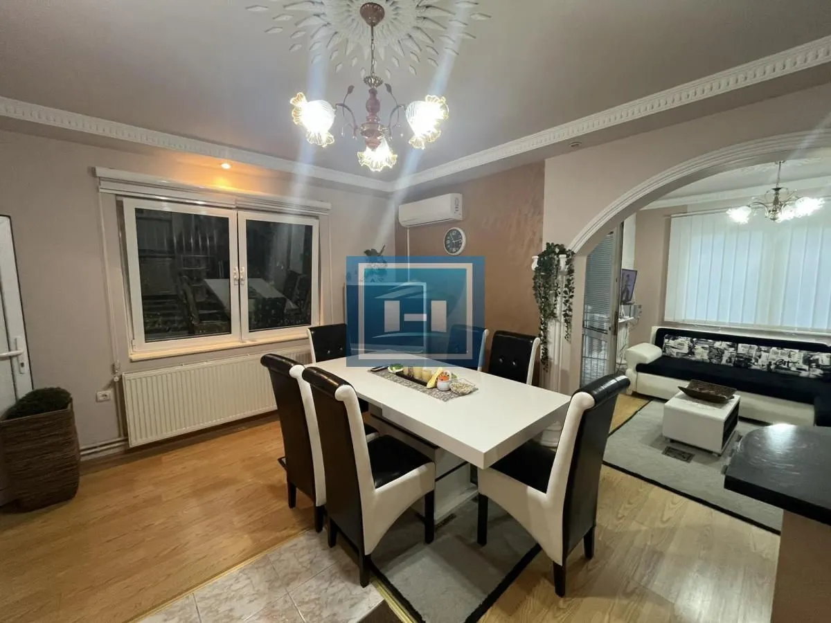 Sale, house, 222m², Paraćin, Srbija