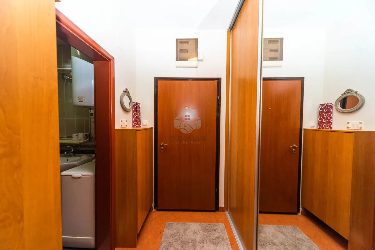Izdavanje, jednosoban stan, 50m², Centar, Podgorica